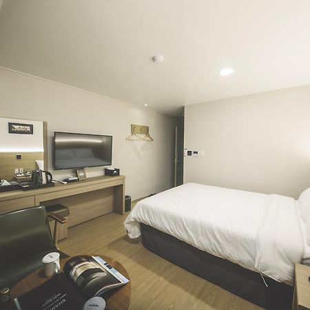 Harbor Hotel Jeju Esterno foto