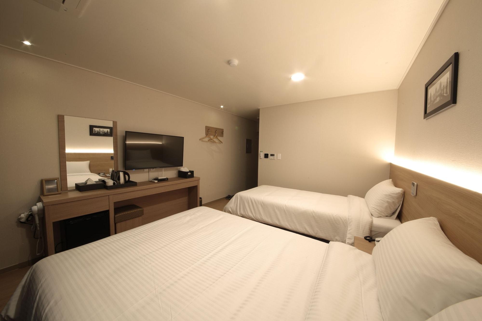 Harbor Hotel Jeju Esterno foto