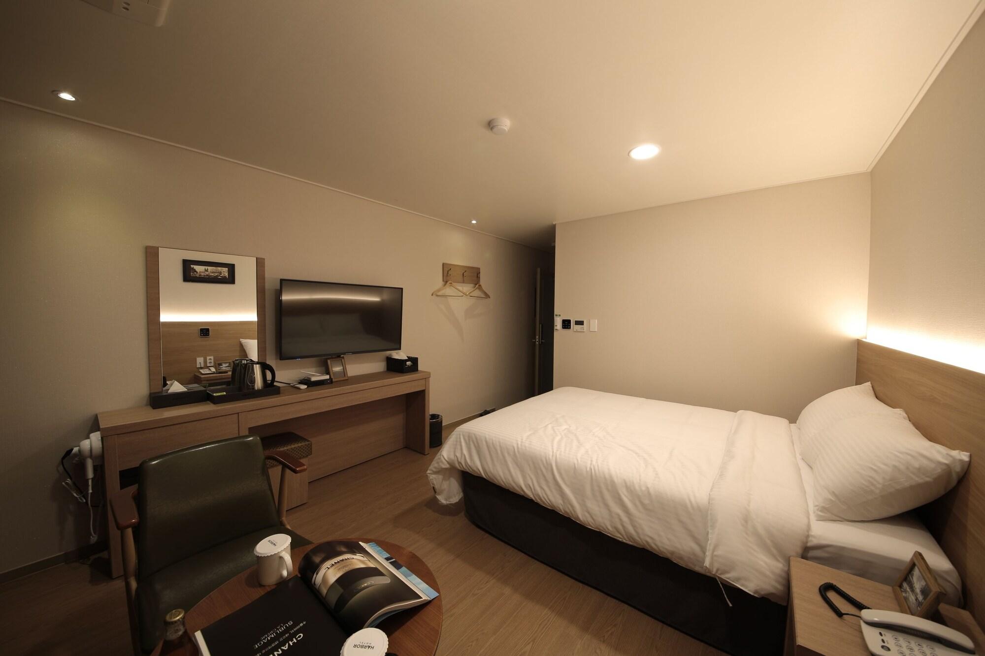 Harbor Hotel Jeju Esterno foto