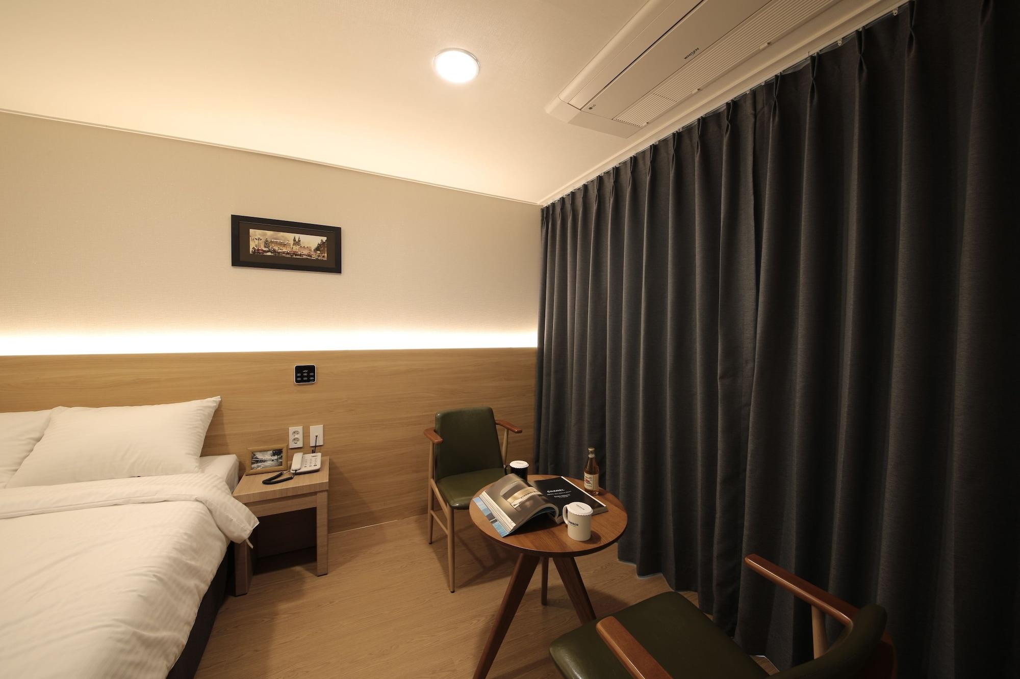 Harbor Hotel Jeju Esterno foto
