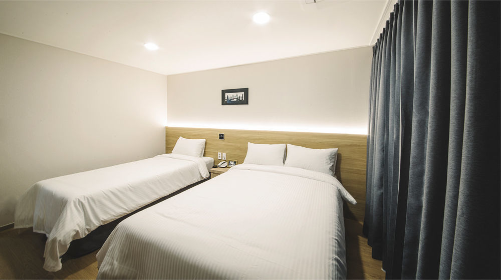 Harbor Hotel Jeju Esterno foto